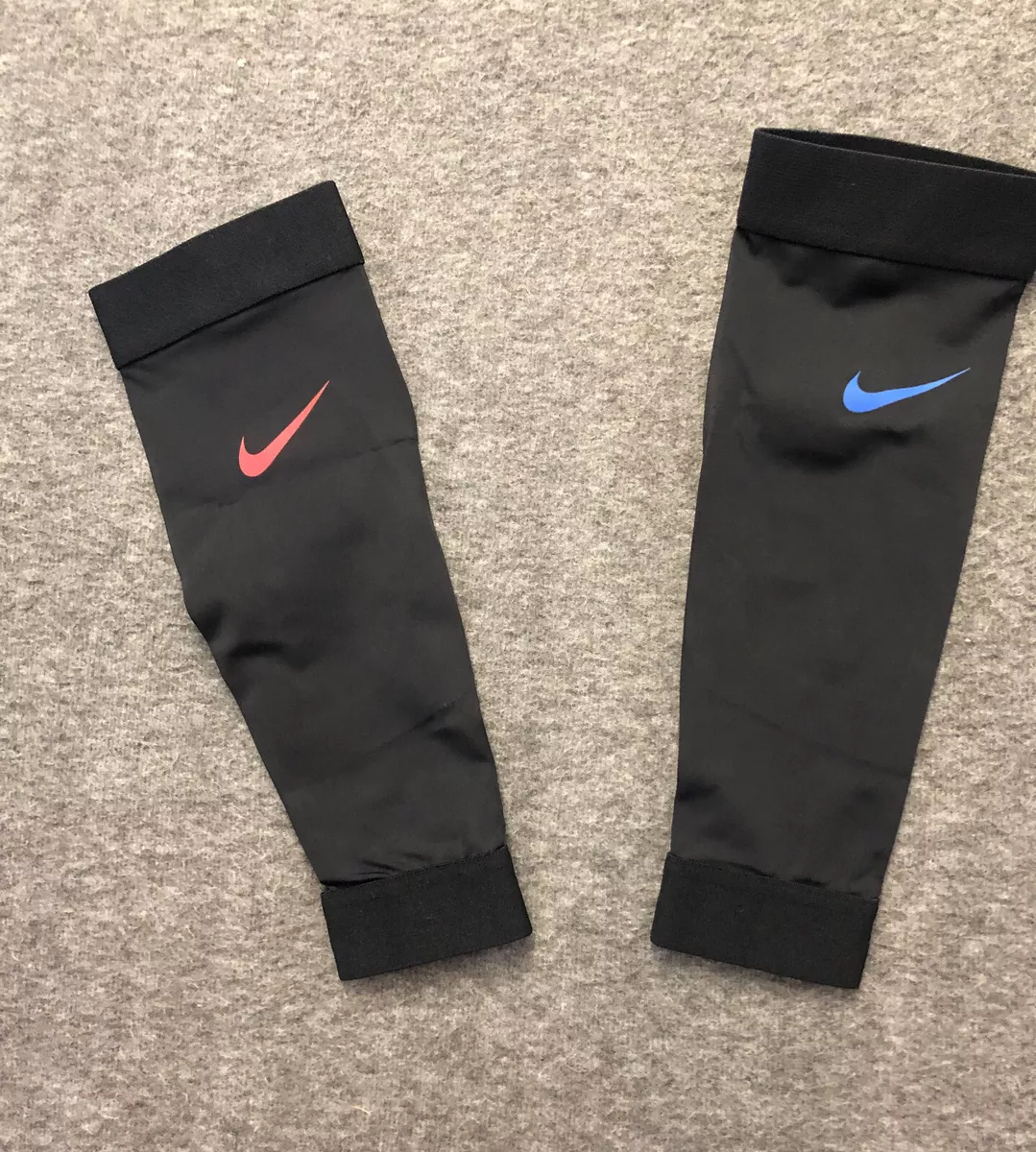 Nike Hyper Sleeve Adult Unisex Arm Sleeves Running, Football Size Medium  NWOT