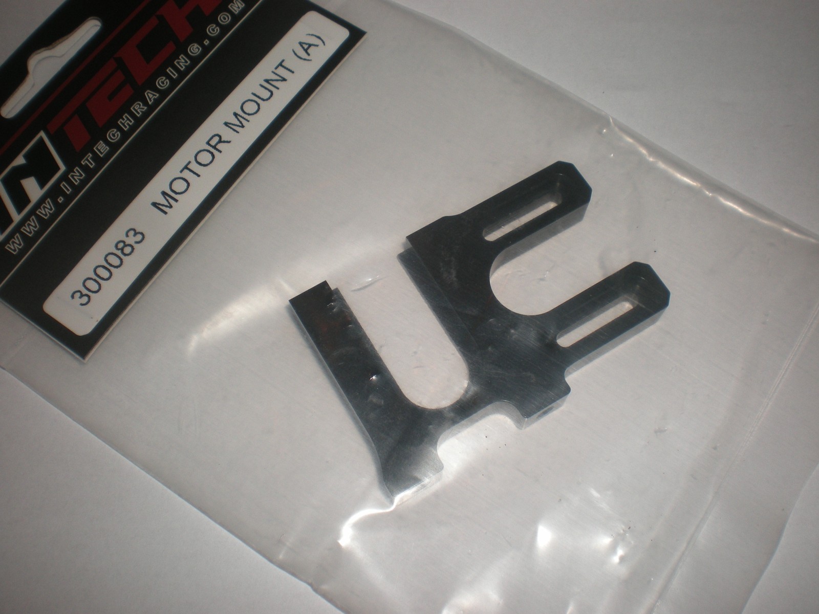 Support moteur CNC INTECH pour éliminer les vibrations et stabiliser la transmission ER-14