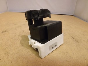 AEG Electrolux Kondenswasserpumpe 5W Askoll Trockner 125834921 032