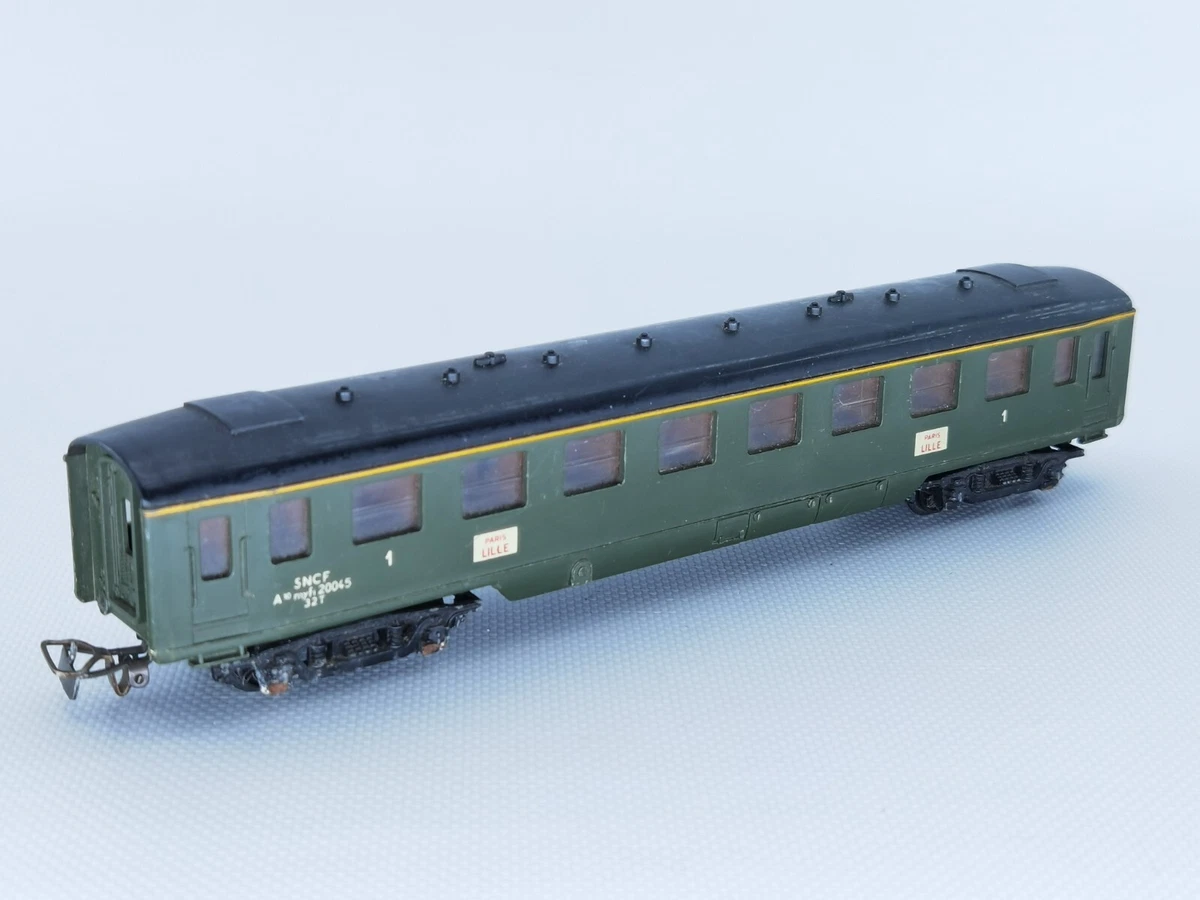 HORNBY HO N° 734 VOITURE VOYAGEUR FORESTIER, 1er CLASSE SNCF 20045 PARIS LILLE, WAGON AMENAGÉ - Collection