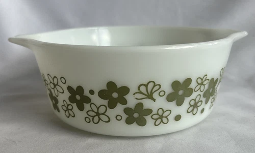 Vintage 1970's Pyrex Spring Blossom Green Flowers Casserole Dish #472 1.5 Pt