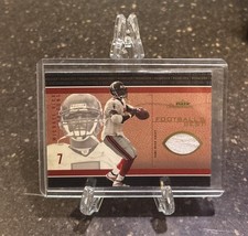 2003 Fleer Showcase - Football's Best Michael Vick #FB-MV Jerseys (MEM)