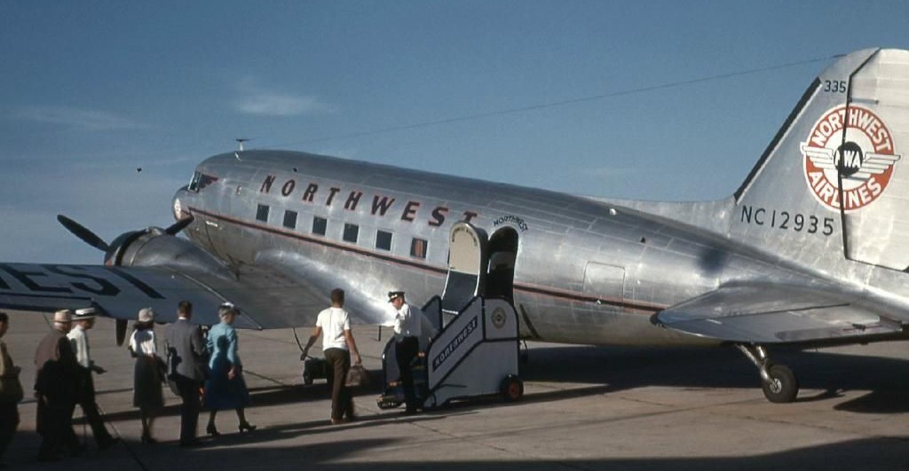 Historic Douglas DC3 Northwest Airlines 1:72 Scale EXTREMELY RARE