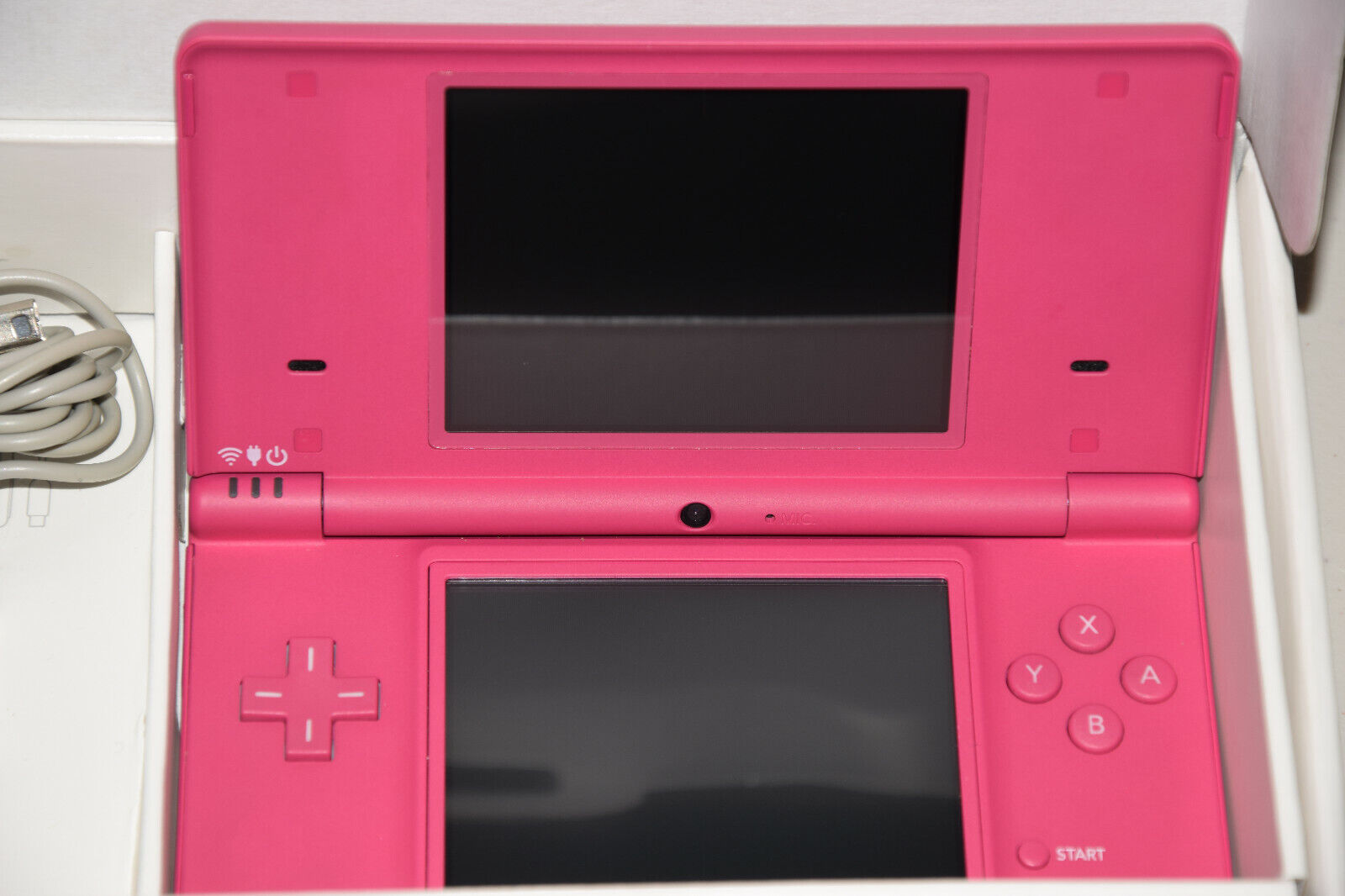 Nintendo DSi TWL-001 Pink 3.25 Handheld Video Gaming Console 5501