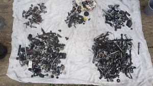 BMW 5er E60 e61 Motorgehäuse Aufhängung Schraube Mutter Schrauben Muttern Schrauben