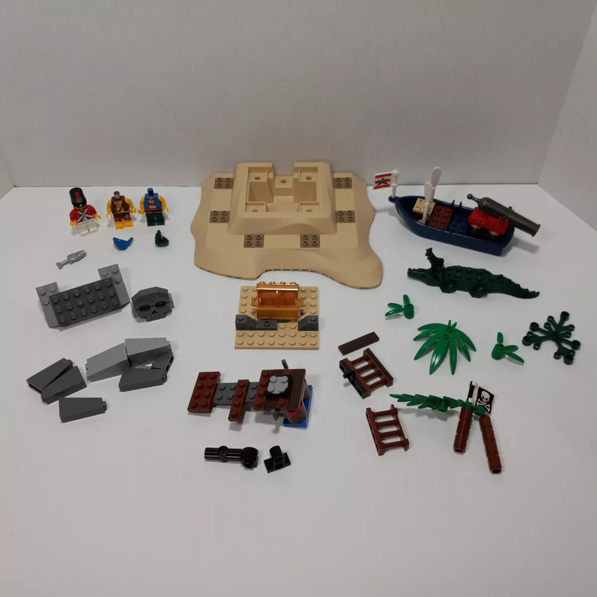 Lego pirates online loot island