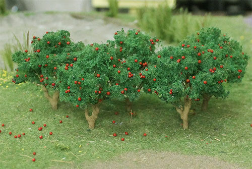 MP SCENERY 2 Apple Trees O Scale Architectural Fruit Trees Railroad Layout Farm - Picture 1 of 2