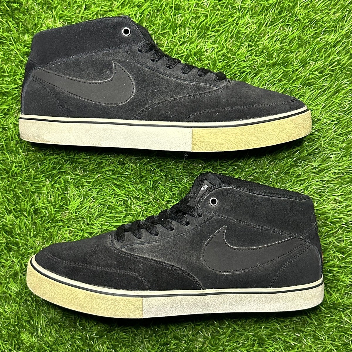 Size 9 - Nike SB Zoom Omar Salazar x Levis Rare Collaboration 