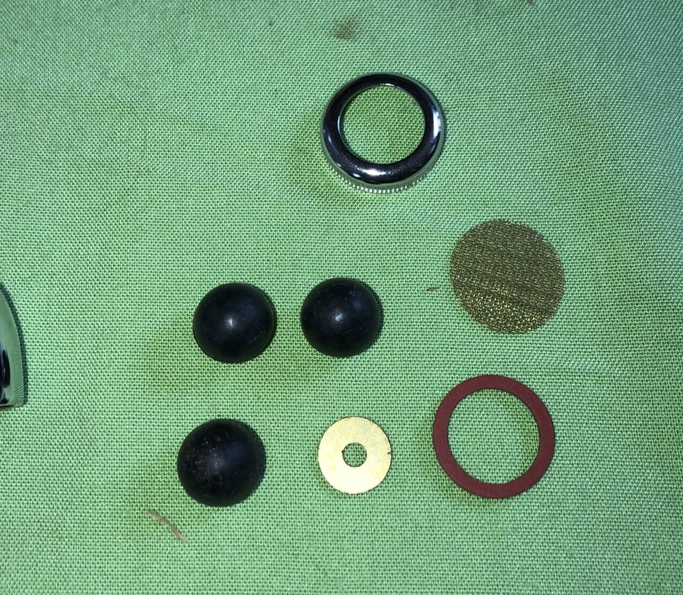 Vintage 1940-50’s NOS EDLUND Lavatory Chrome Plated/Brass Faucet Pair Size 1/2” - Image 4 of 4