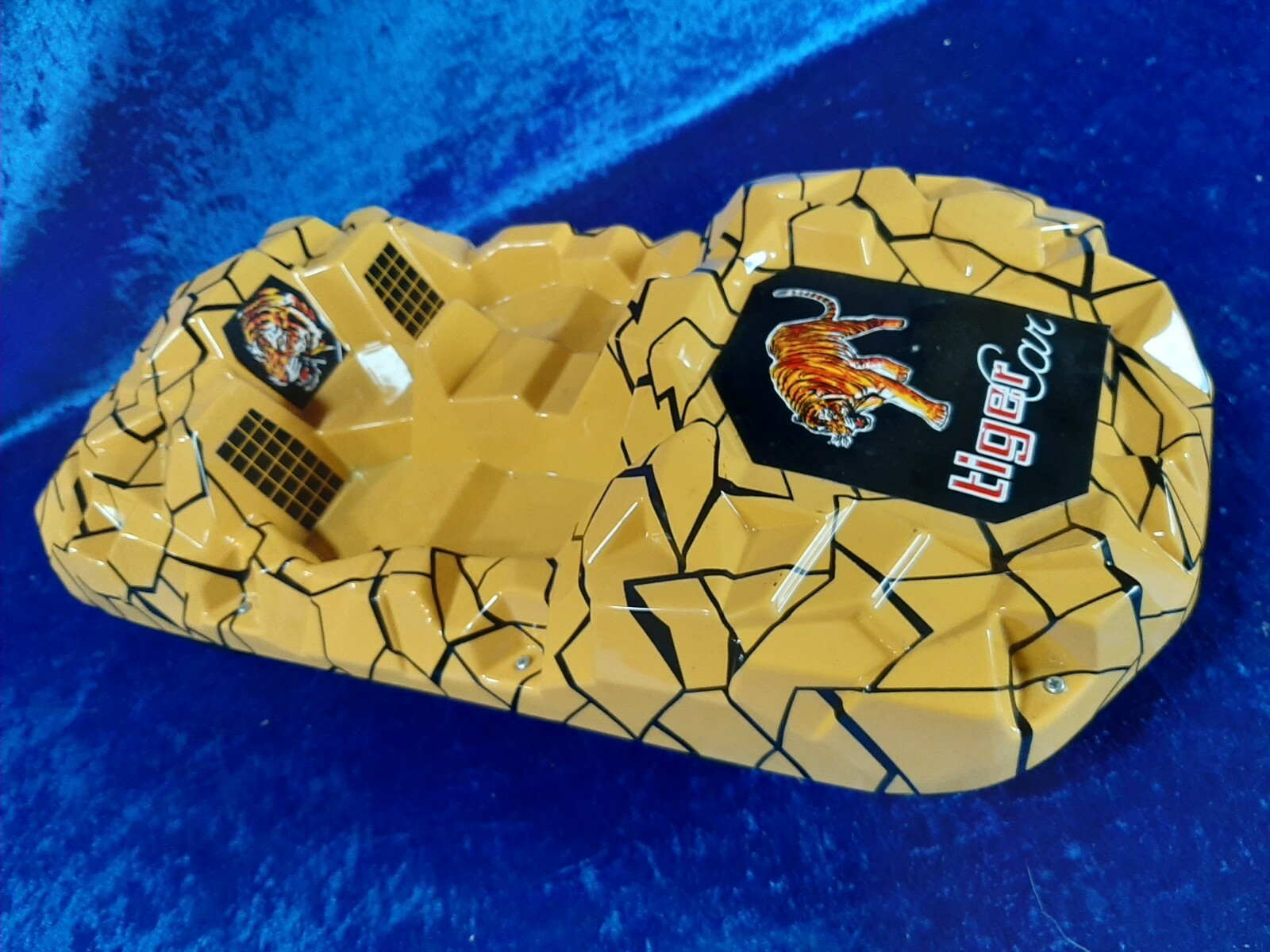 Foto 1 di 11