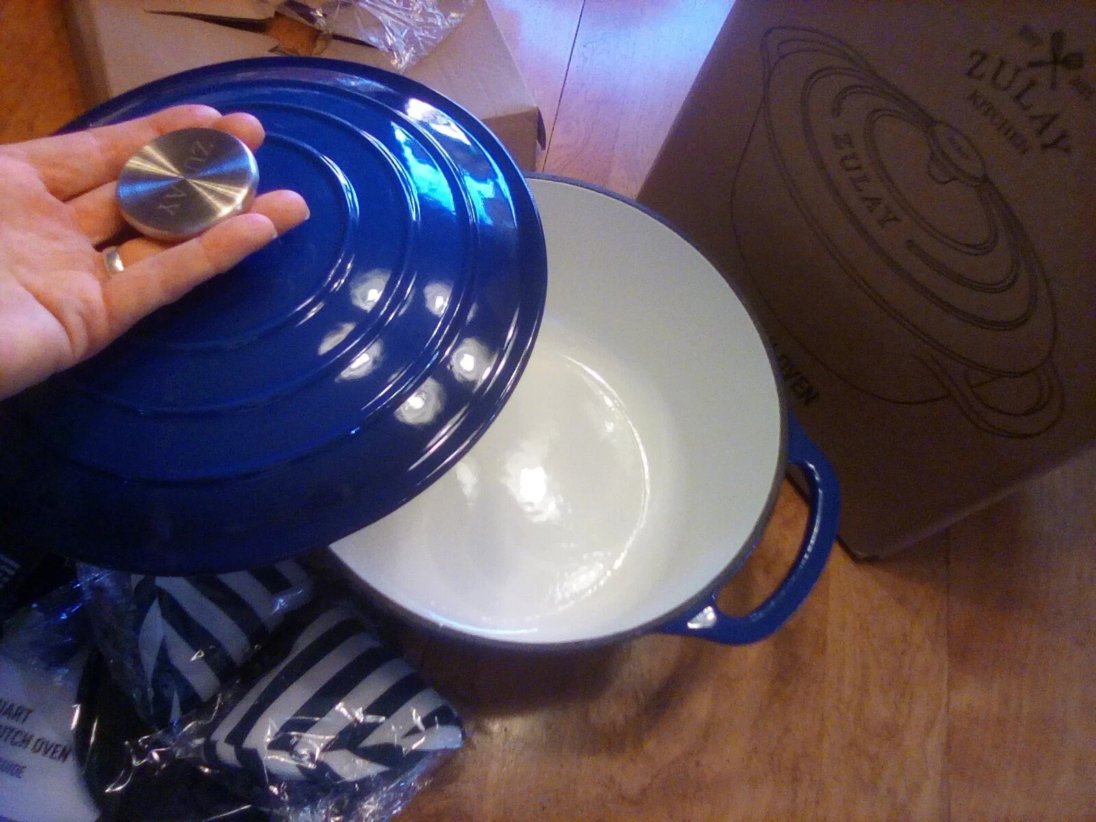 5qt Cast Iron Dutch Oven, enamel coated, ZULAY KITCHEN. CHOOSE FROM 3COLORS