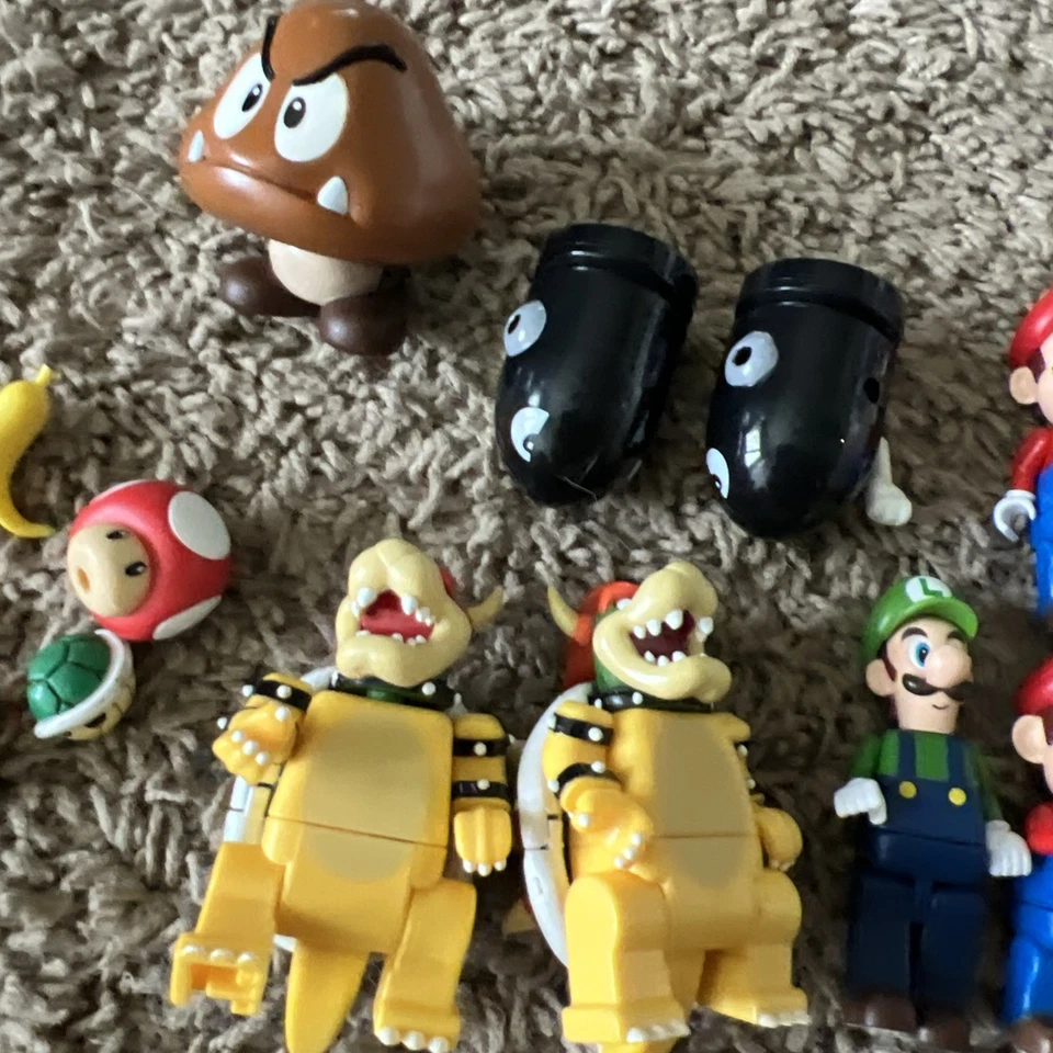 KNEX Nintendo Super Mario Kart Mini Figures Lot Mario Bowser Luigi + EXTRAS - Image 3 of 4