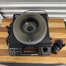 Kodak 5200 Carousel Projector Lamp With 140 Slide Tray Tested Made in USA EUC