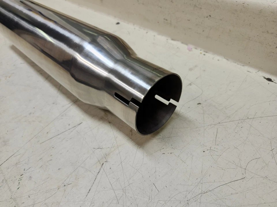 Punta de escape SLP Performance redonda pulida de 2,50 pulgadas P/N: 3-25-AA Foto 4 de 4