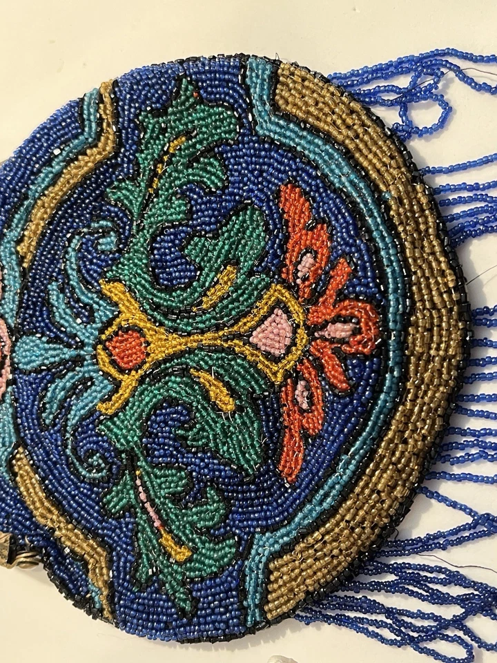 ANTIGUO BOLSO DE MANO MONEDERO ANTIGUO ART NOUVEAU COLORIDO MICRO CUENTAS Foto 4 de 4