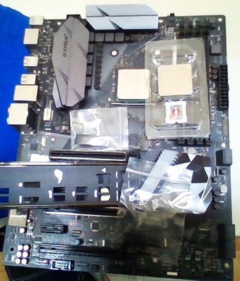 ASUS Rog STRIX B350-F AM4, Ryzen 1400, Ryzen 2700x, AMD Lüfter, Chips Defekt