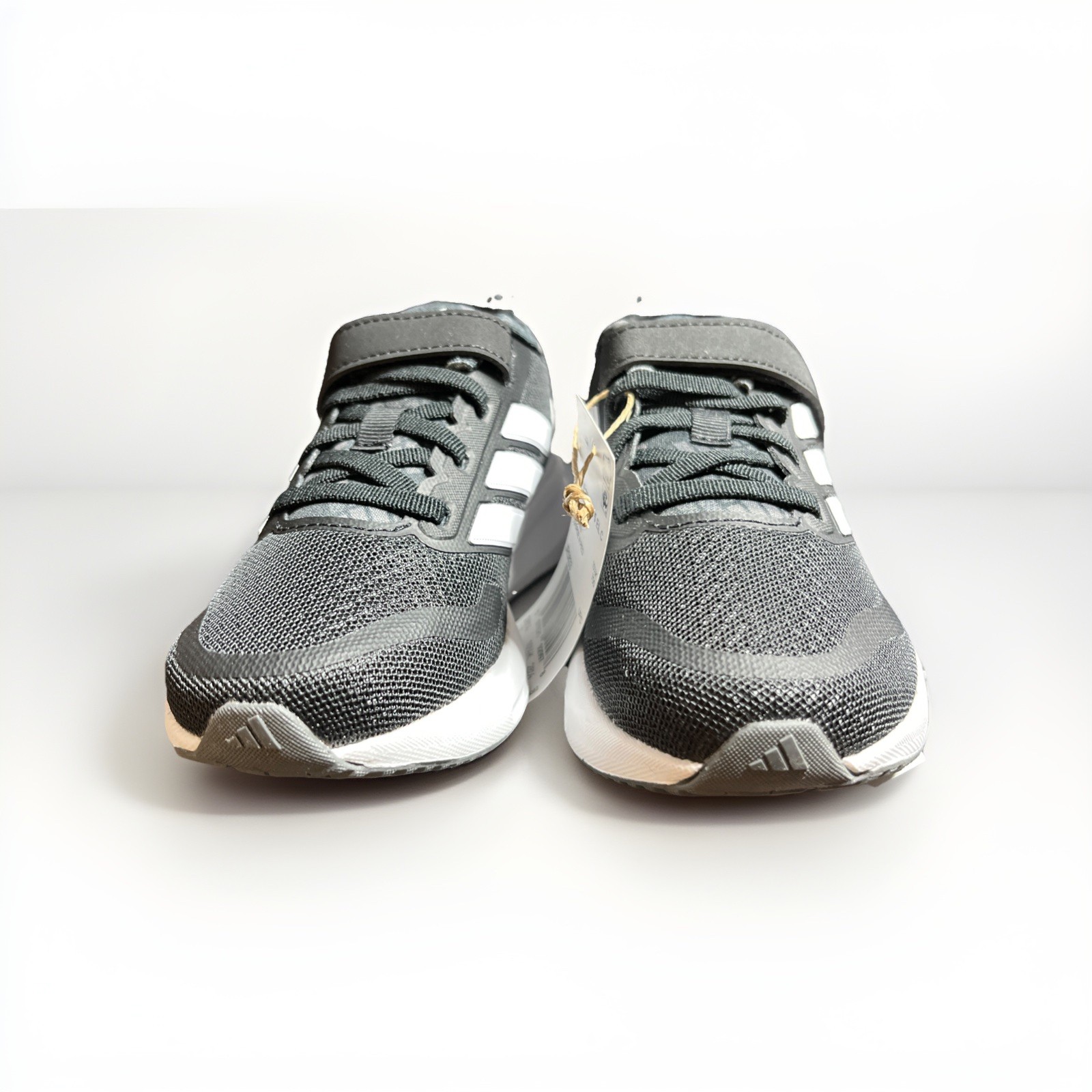 ADIDAS Boy's Athleisure  Runfalcon 5 Sneaker Size   1