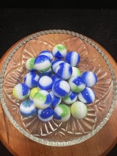 25 Vintage Blue White Green Yellow Swirl Marbles Lot few UV Reactive M-240