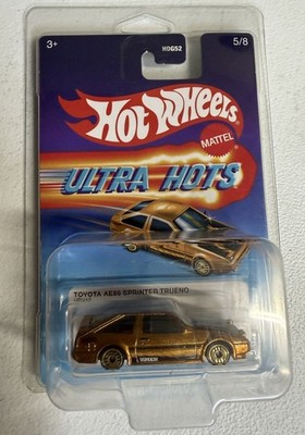 Hot Wheels Ultra Hots Toyota AE86 Sprinter Trueno Gold 1:64