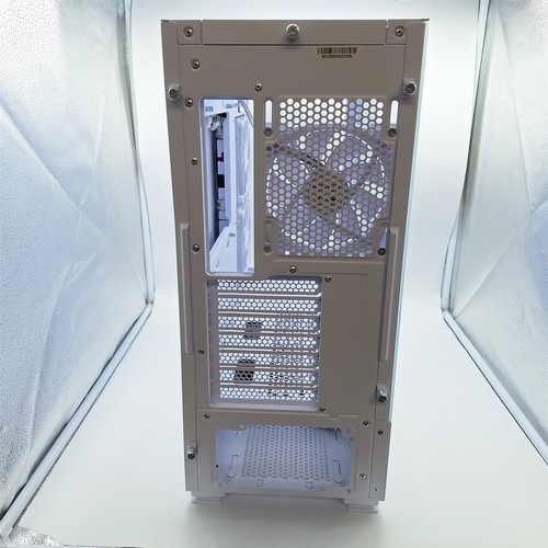 Montech Sky Two, Dual Tempered Glass, ATX Gaming Mid Tower Computer Case, White - Picture 7 of 7