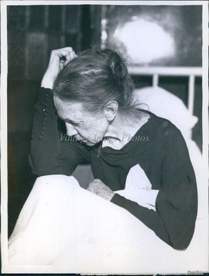 Vintage Older Thin Woman Leans Face Into Arm In Bed Chicago Vintage Photo 6x8