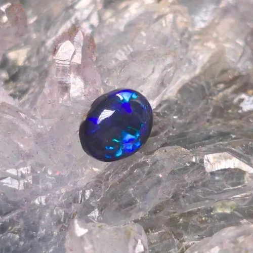 Velvetaura Lightning Ridge Black Opal 0.95ct - product listing photo