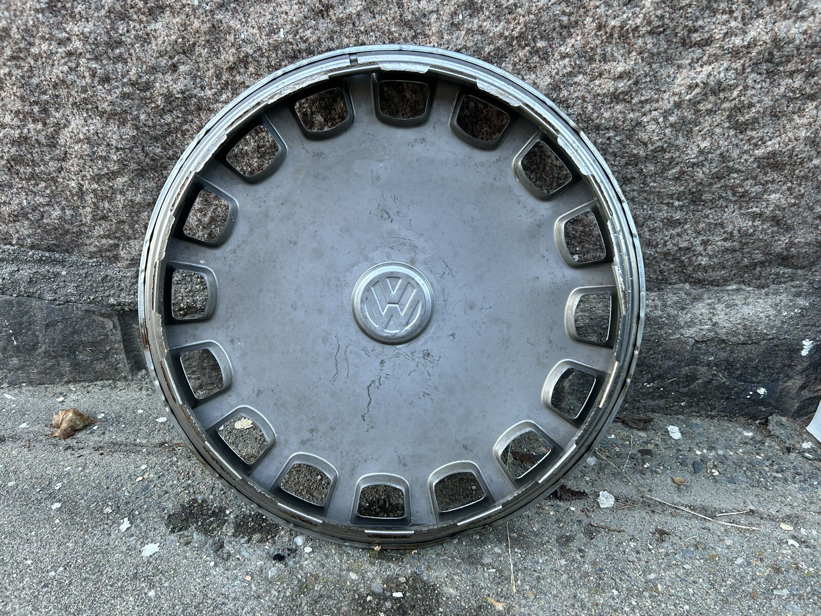 Vw Rabbit Hubcap Clips 1979-1989 VW Volkswagen Rabbit Jetta Golf 13” Hubcap Wheel Cover 1983 ...