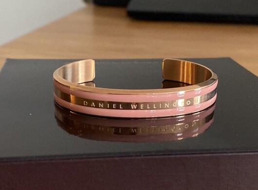 DANIEL WELLINGTON Emalie Braceletローズゴールド Jewellery - Emalie bracelet - rose gold & pink - Size M | DW