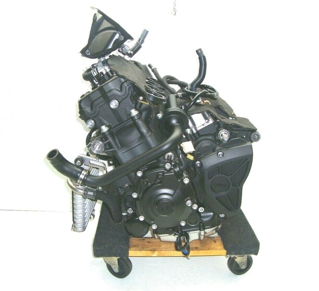 Yzf r1 двигатель