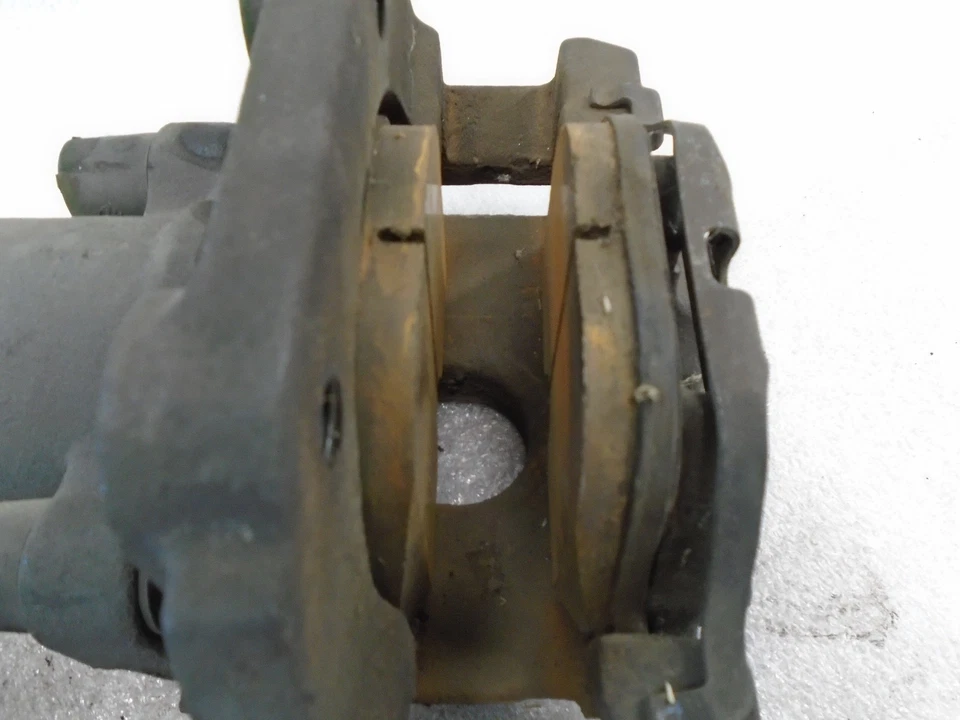 MONTAJE PINZA FRENO TRASERO IZQUIERDO Y DERECHO BMW 745LI 2002-2005 46/24 OEM TP61068 Foto 4 de 4