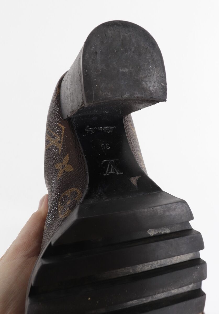 Louis Vuitton Monogram Leather Brown Heel Booties Size 36 Louis Vuitton Monogram Leather Brown Heel Booties Size 36