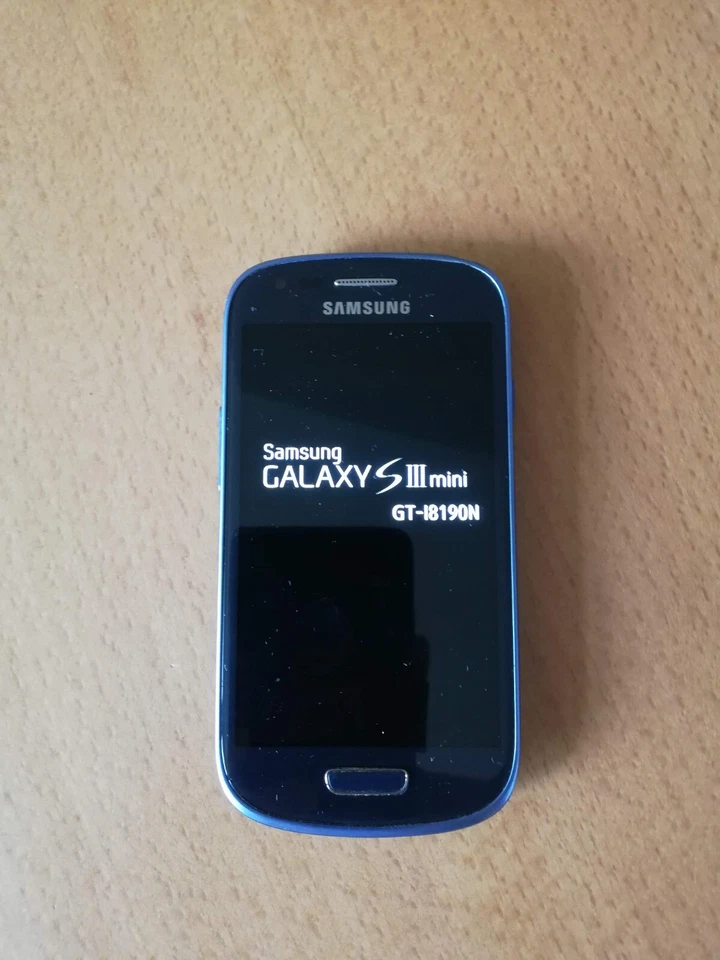 Samsung  Galaxy S III mini GT-I8190 - 8GB - Pebble Blue (T-Mobile) Smartphone, Foto 1 von 4