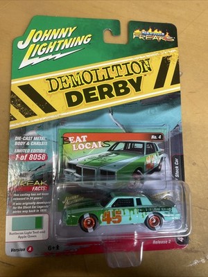 JOHNNY LIGHTNING DEMOLITION DERBY STREET FREAKS 1982 PONTIAC GRAND PRIX STOCK