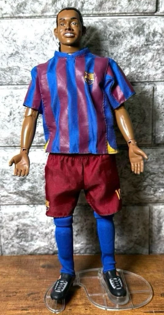 FC Barcelona Ronaldinho フィギュア Preços baixos em Ronaldinho Figura em figuras de ação de esportes