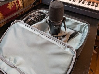 BARLEY USED shure MV7X XLR Dynamic Microphone
