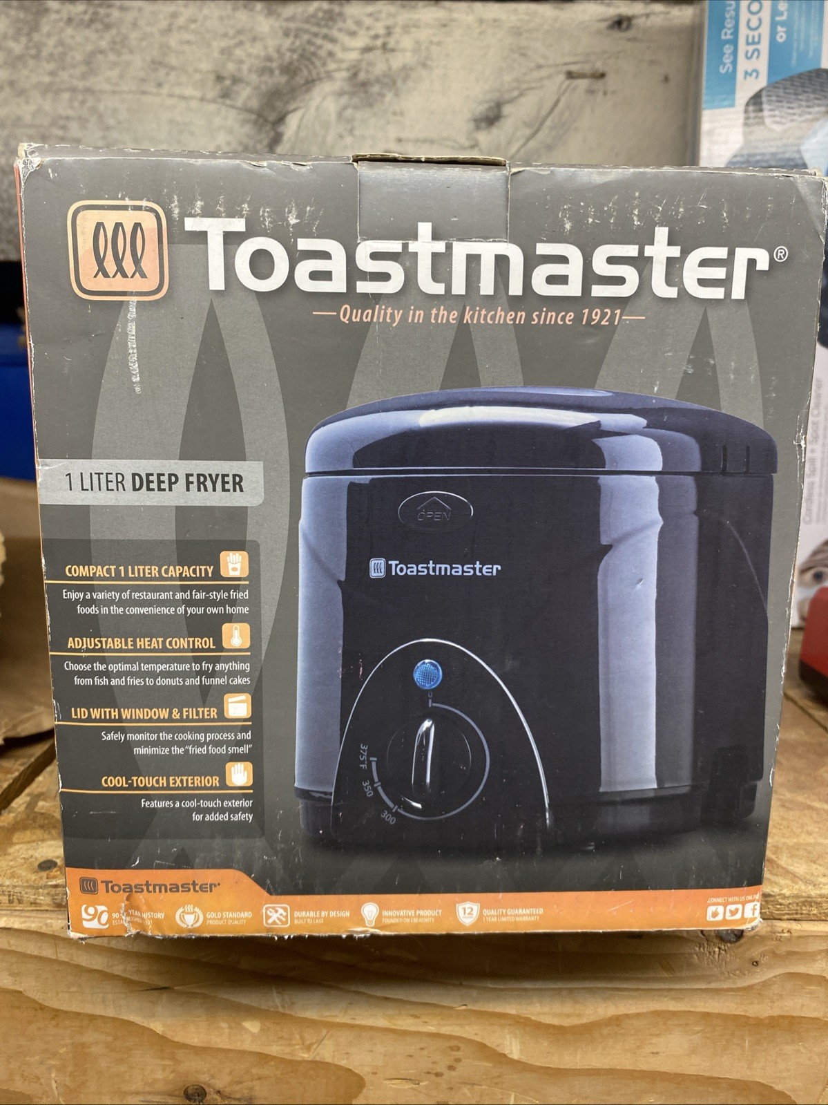 Toastmaster 1 Liter Deep Fryer  Model# TM-81DF