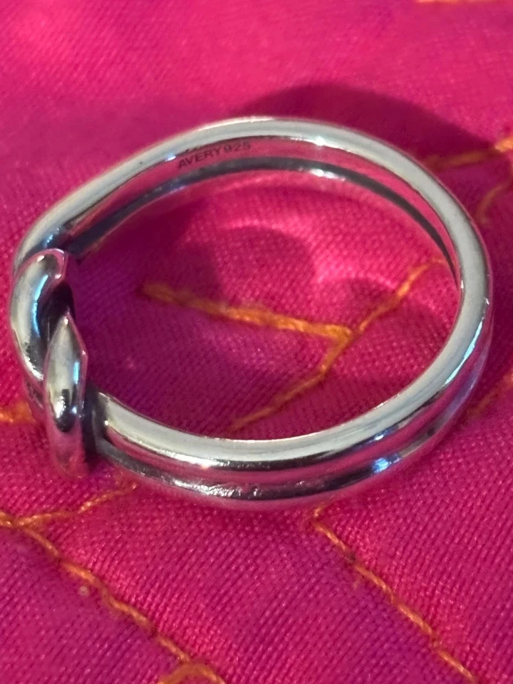 Retired James Avery Eternal Love Knot Sterling Silver Size 5 Ring signed - Imagem 3 de 4