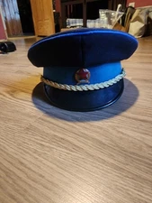 VINTAGE WWII RED STAR HUNGARIAN  VISOR DRESS HAT WITH PERIOD RED STAR EMBLEM