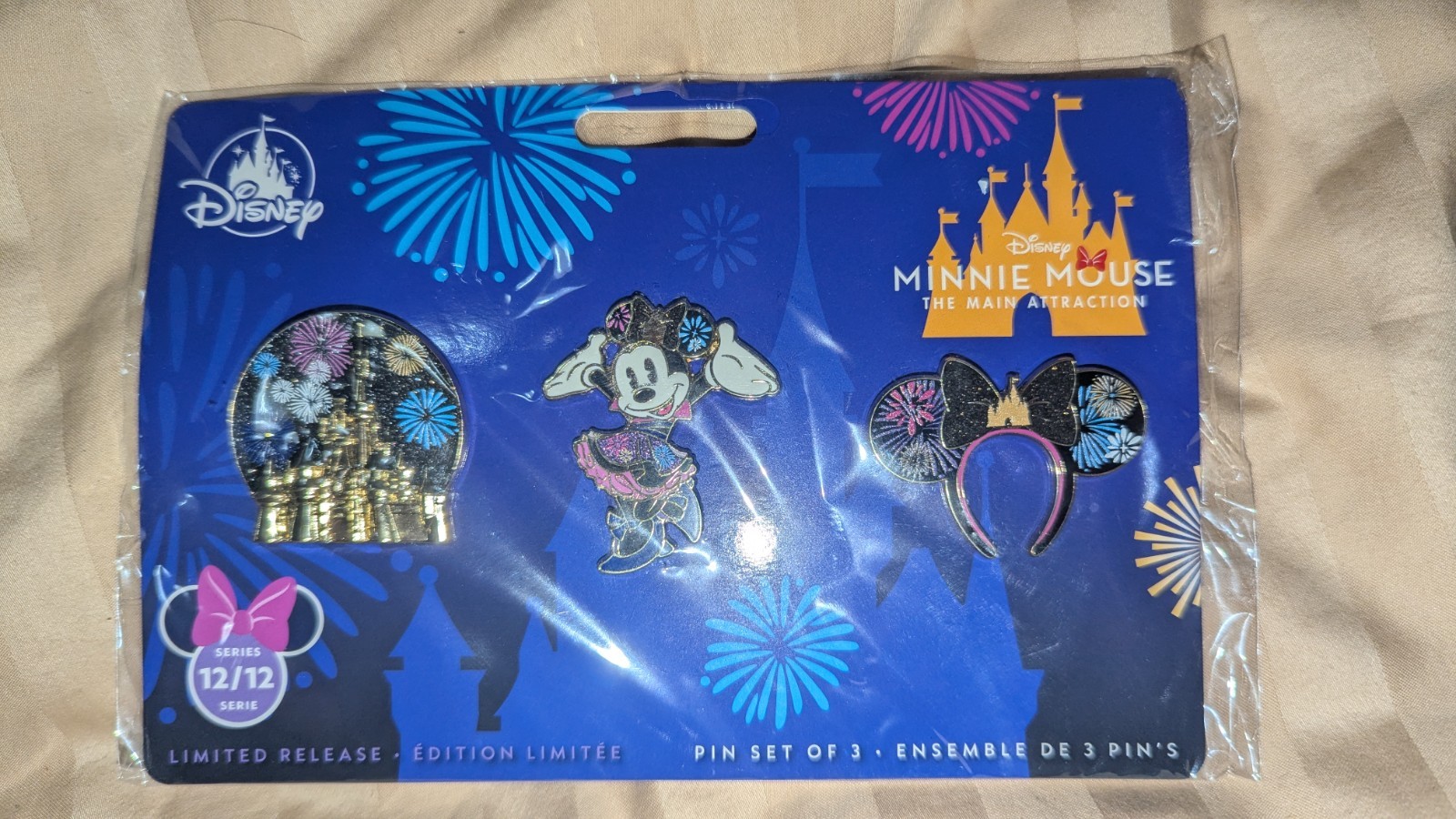 DISNEY 2020 MINNIE MOUSE THE MAIN ATTRACTION FIREWORKS CASTLE NIGHTTIME PIN SET