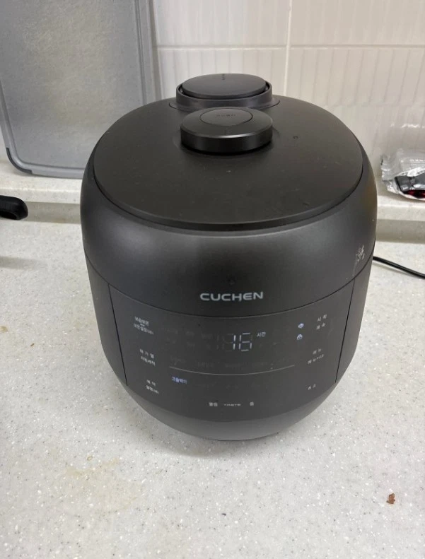 CUCHEN/IH Electric Pressure Rice Cooker/CRT-UPDS0670B/For 6 people/220V/EU PLUG
Opens in a new windo