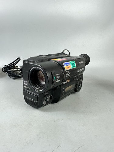 Sony CCD-TR425E Handycam Video-8 Camcorder With Charger - Tested - Picture 2 of 11