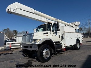 2007 International WorkStar 7300 4X4 Altec Bucket Truck 81294 Miles White