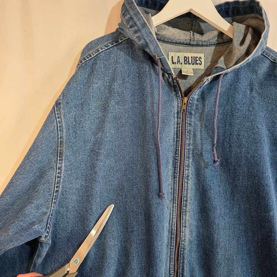 Abrigo vaquero azul con capucha y cremallera de mezclilla azul vintage L.A. talla L Foto 4 de 4