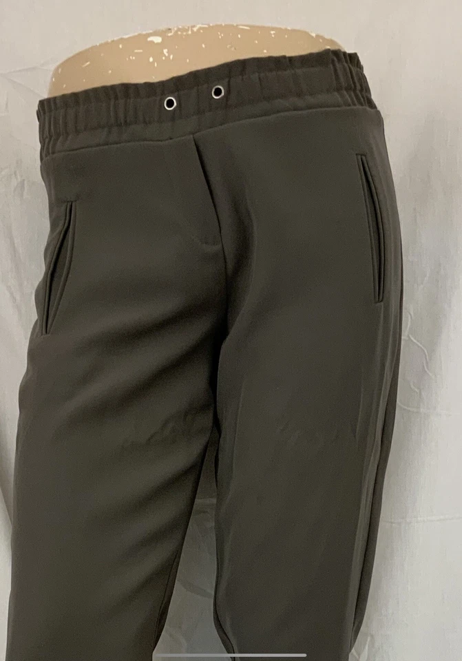 Pantalones Cortos Barney’s New York Pequeños Mujeres Taupe Poli Bolsillos EE. UU. YGI T1-100 Foto 3 de 4