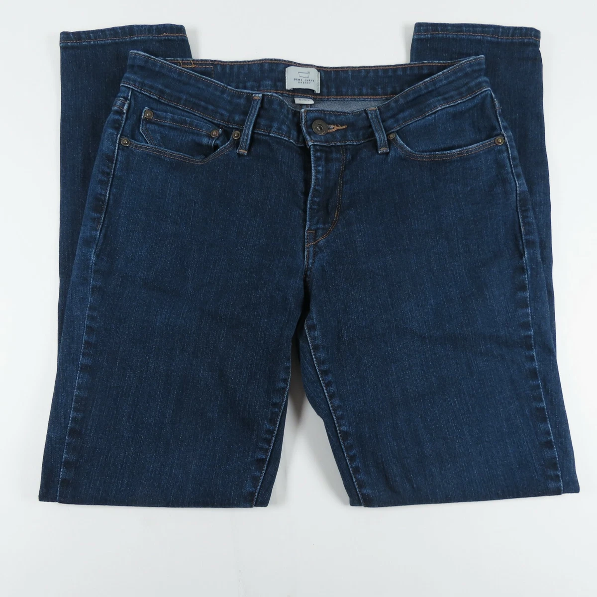 What is a size 4 in levis womens jeans 2025