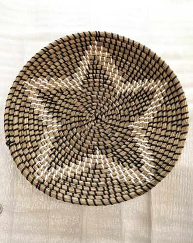 Free Standing Seagrass Woven Basket Bowl With  Tan Black White Star Design 13” - Picture 1 of 15