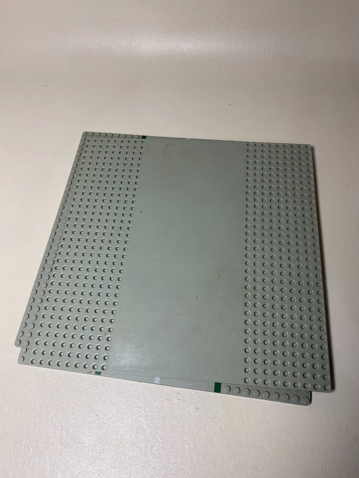 Vintage REAL 1978 LEGO Base Plate #553 Straight Road Plates Crosswalk 10” x 10” - Image 3 of 4