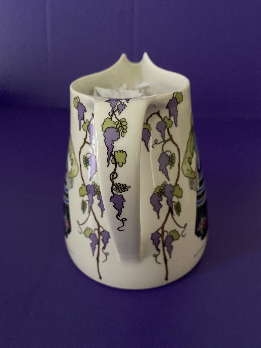 Villeroy & Boch 20 Oz Pitcher Design 1900 4.5” Height