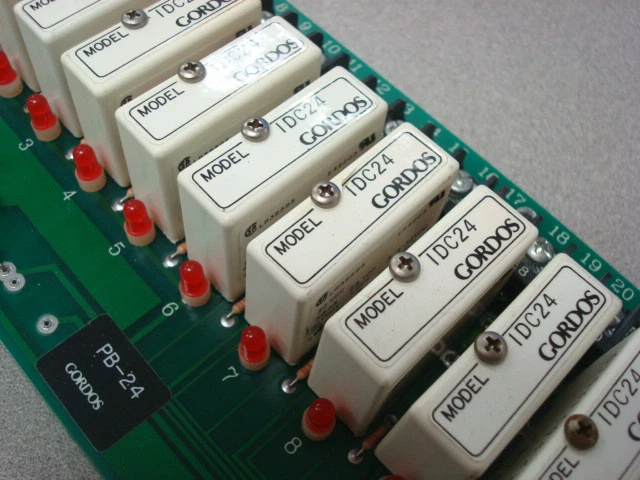 USED Gordos PB-24 Digital I/O Module Mounting Board 24 Port w/ 24x IDC24 - Image 4 of 4