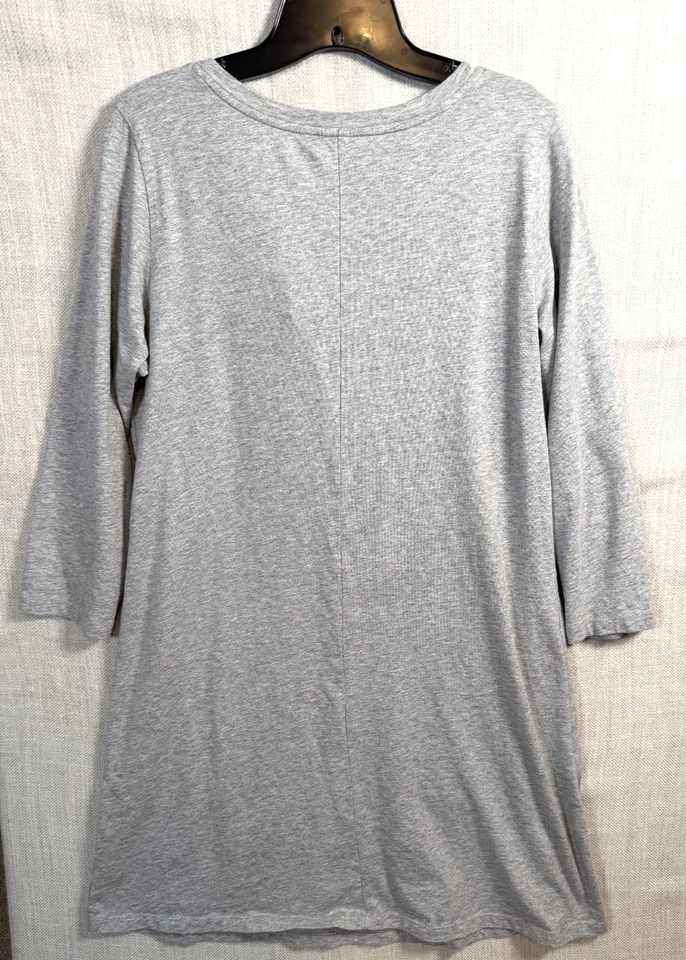 Vestido de dormir Lilly Pulitzer Henley tamanho L cinza pima algodão camisola manga 3/4 - Imagem 2 de 4